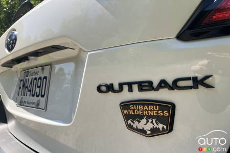 Subaru Outback Wilderness 2022, écusson extérieur